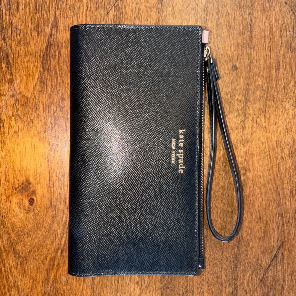 kate spade Black Leather Wristlet Zip Wallet